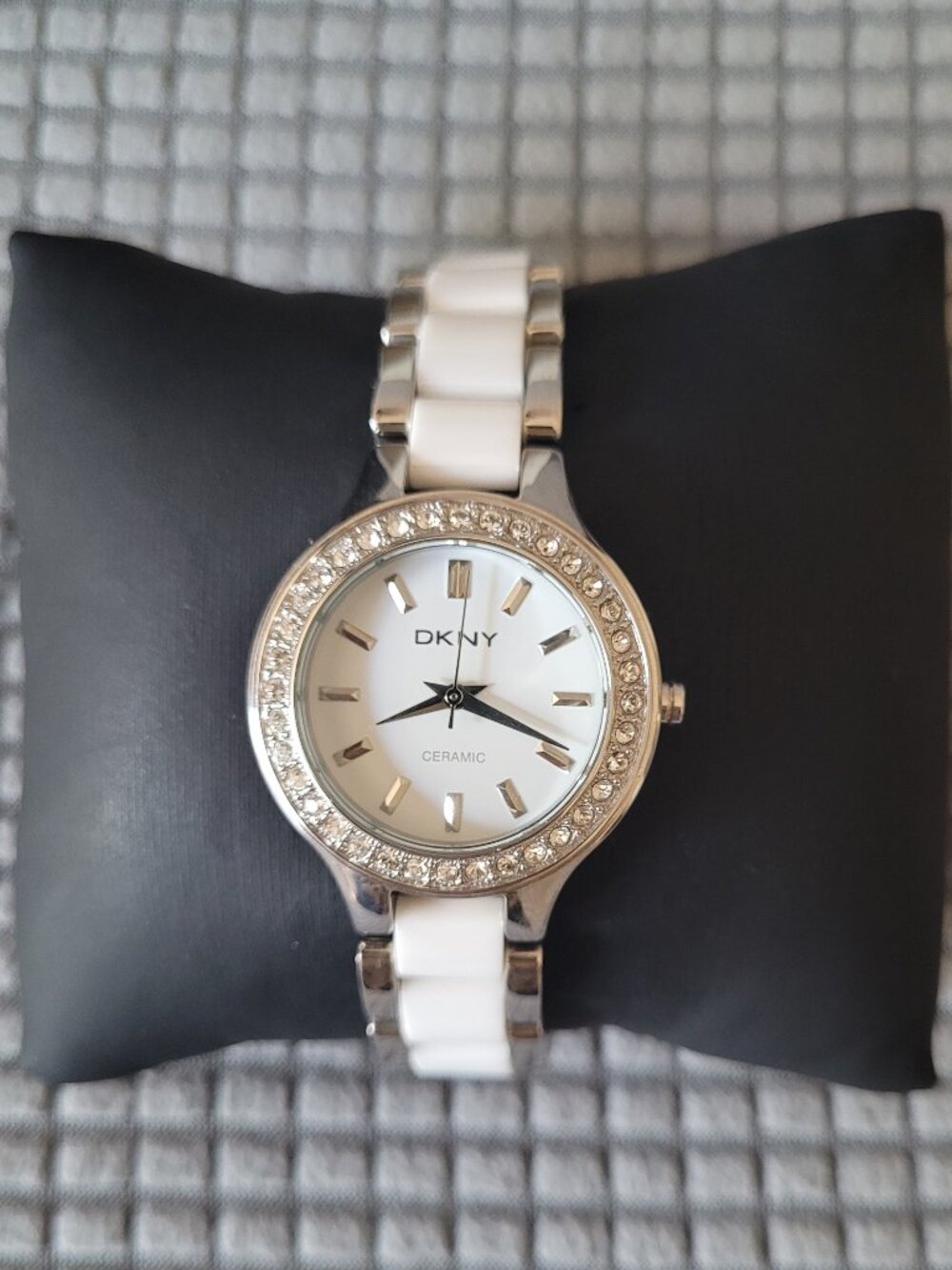 DKNY NY8139 Ladies Ceramic Quartz White/Silver Watch